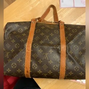 LOUIS VUITTON SAC SOUPLE 35